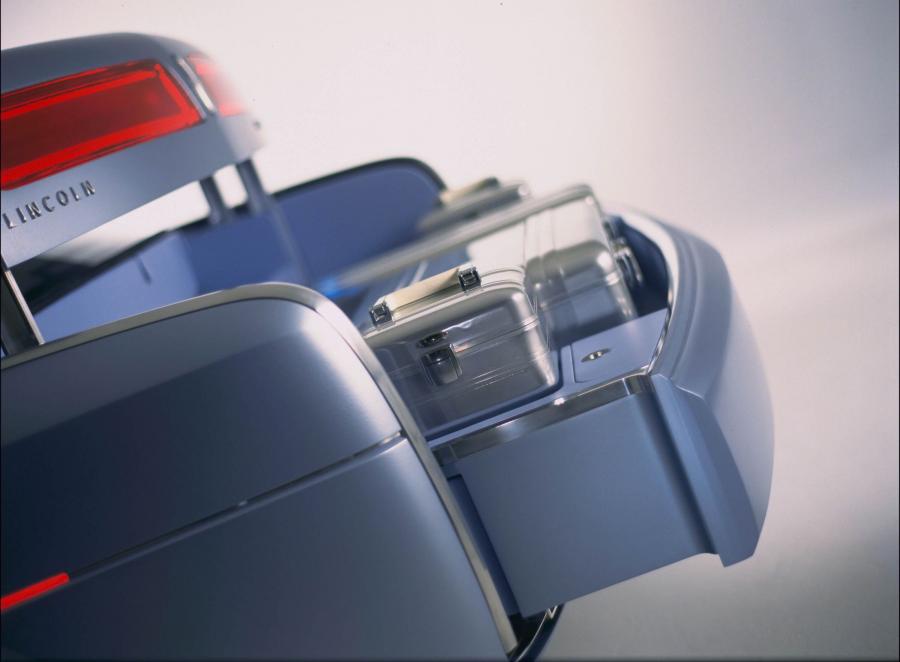  Lincoln Continental Concept 2002 года  (фото 6 из 36)